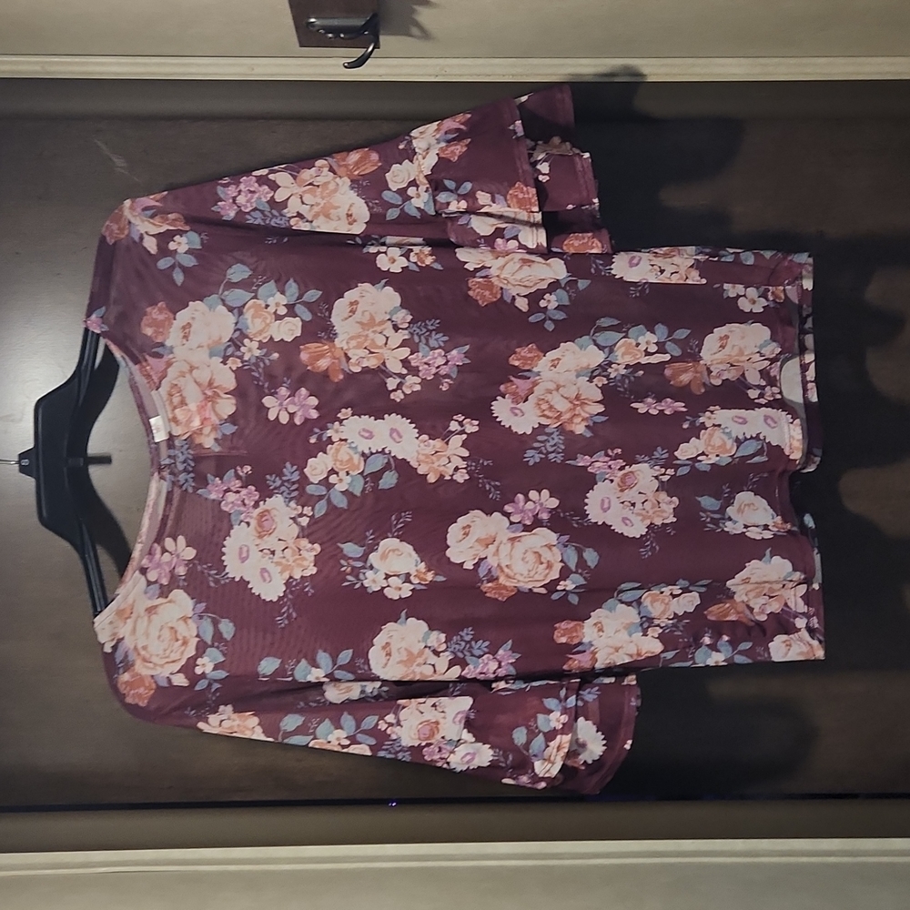 Burgundy flower print mesh shirt